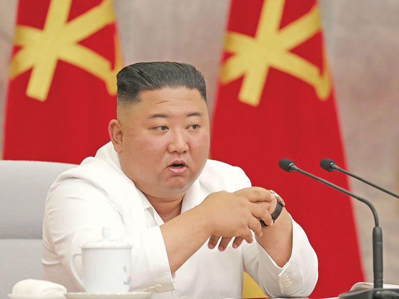 زعيم كوريا الشمالية كيم يونغ أون