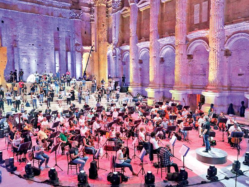 من أجواء احتفالات بعلبك 