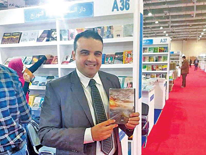 الأديب أحمد نصار