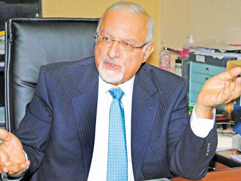 رئيس قسم زراعة الأعضاء في مركز حامد العيسى لزراعة الأعضاء، رئيس الجمعية الكويتية لزراعة الأعضاء، د. مصطفى الموسوي