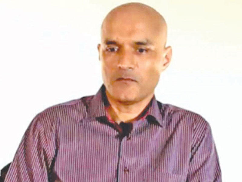 ضابط البحرية الهندي السابق كولبوشان جادهاف 