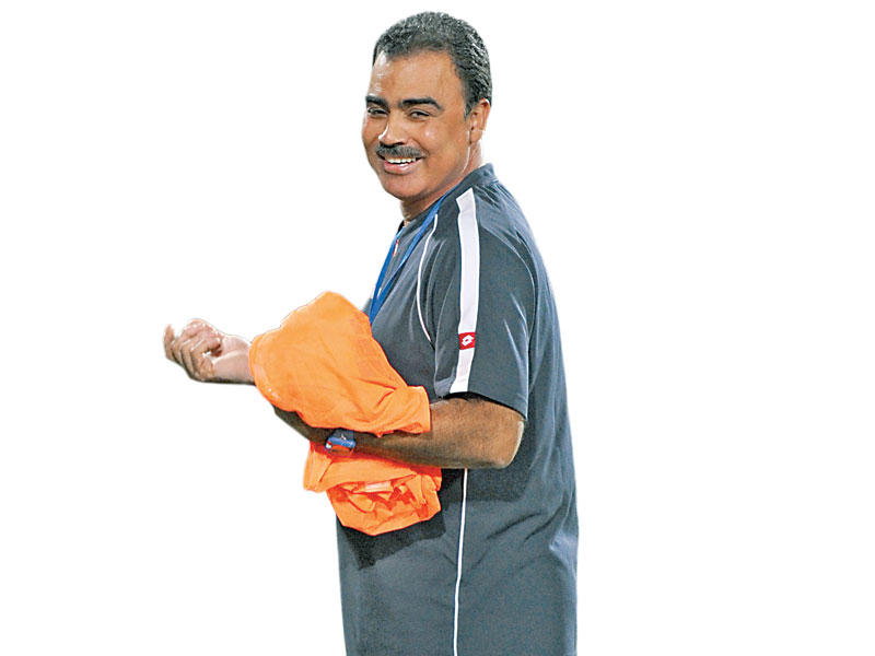 مدرب نادي كاظمة جمال يعقوب