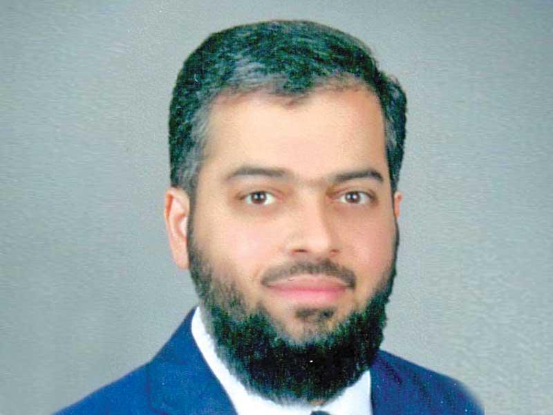 رئيس قسم علاج النطق والسمع في مركز الشيخ سالم العلي، د. تميم العلي