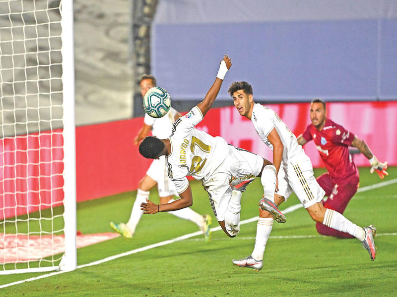 جانب من مباراة ريال مدريد وألافيس