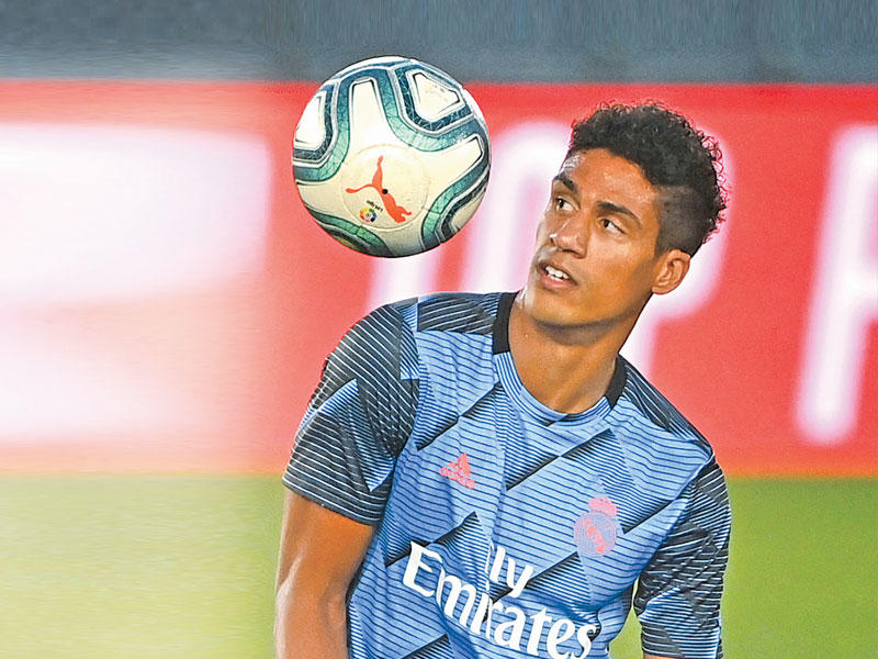 مدافع ريال مدريد رافائيل فاران