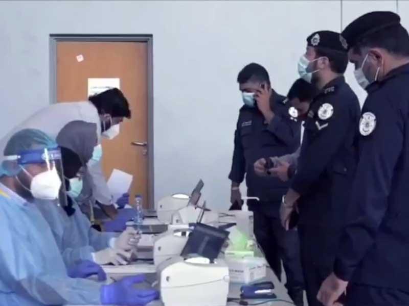 جانب من الفحوصات 