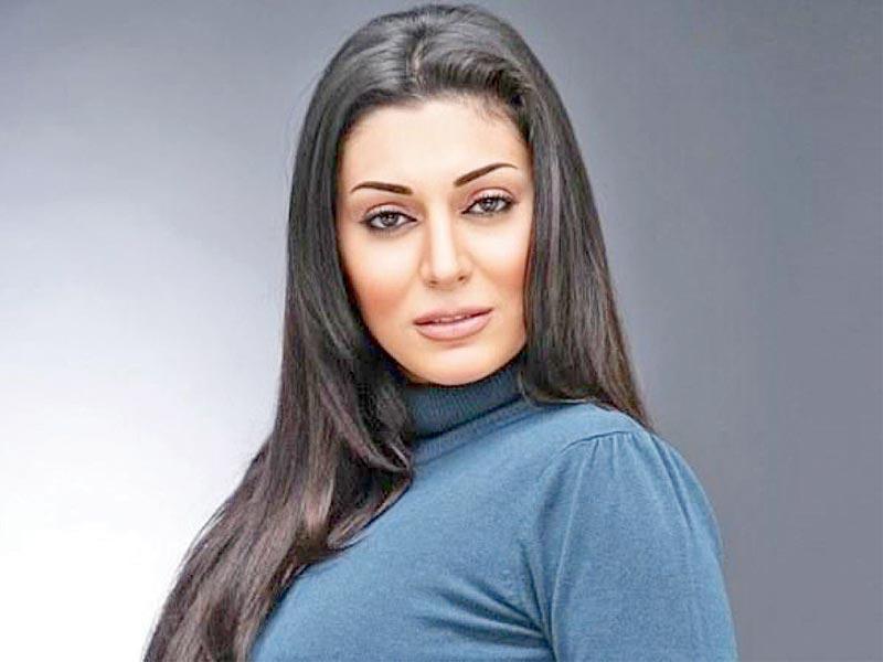 الفنانة مايا نصري 