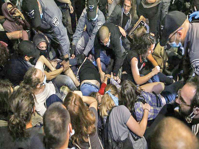 اعتقال 50 شخصاً خلال احتجاجات ضد نتنياهوn
