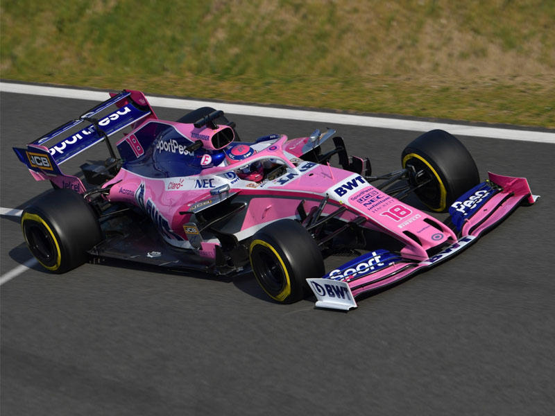 سيارة فريق ريسينغ بوينت 