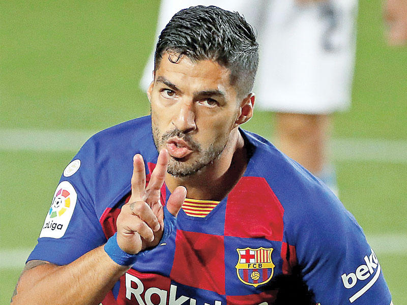 مهاجم برشلونة الأوروغواياني لويس سواريز 