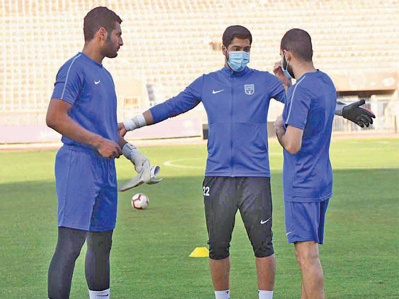 جانب من تدريبات نادي كاظمة 