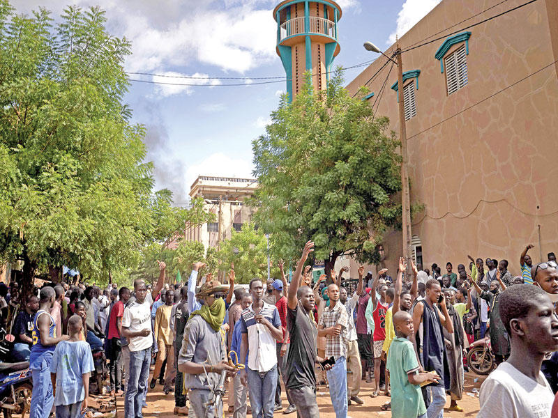 الحراك الاحتجاجي يتمسك باستقالة الرئيس إبراهيم أبوبكر كيتاn