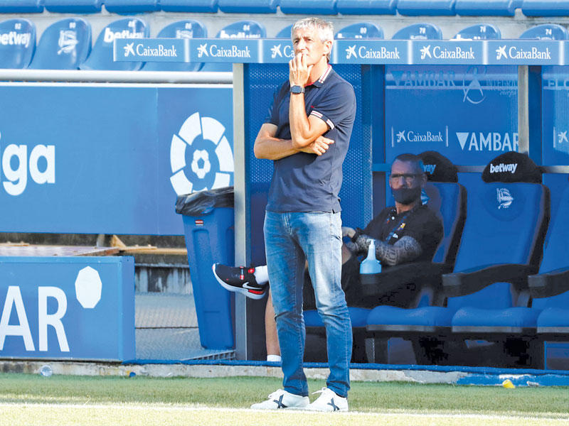 كيكي سيتيين  المدير الفني لبرشلونة