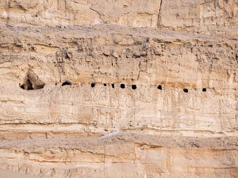 منظر بعيد للموقع الأثري 