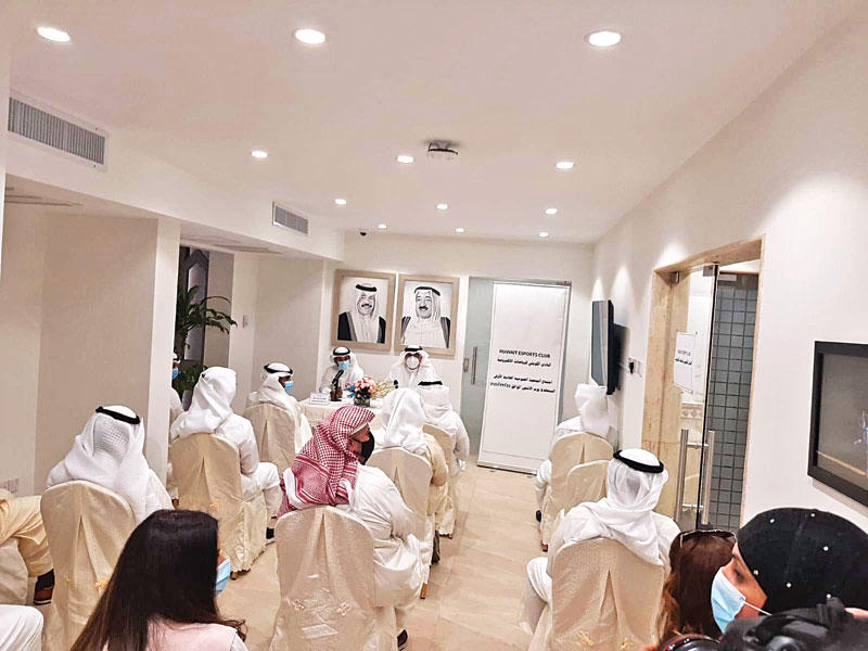 خلال اعتماد العمومية