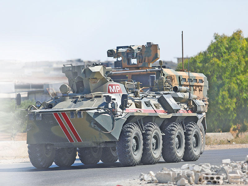 دورية روسية - تركية في إدلب  (إي بي ايه)