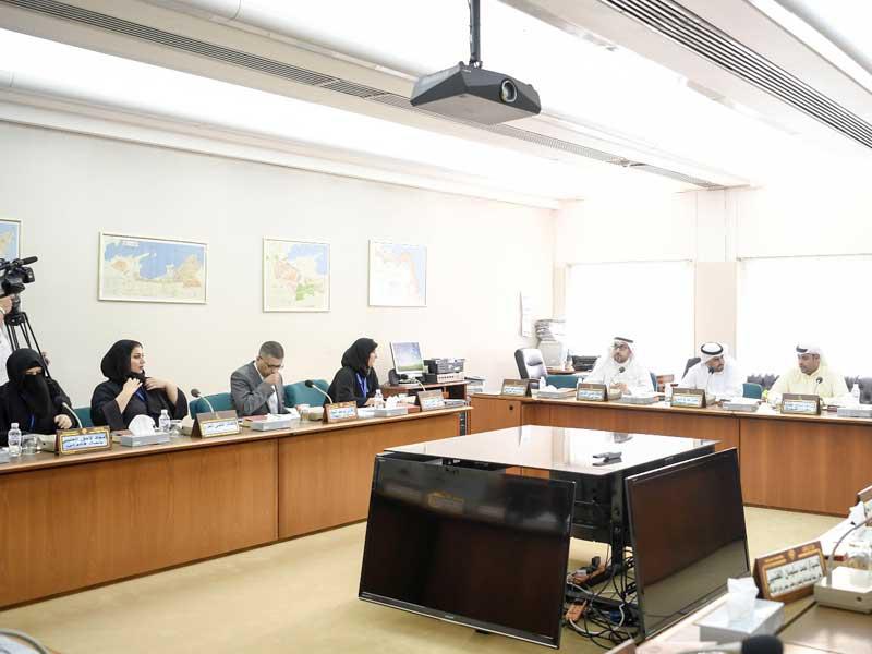 اجتماع سابق للجنة الشؤون الصحية والاجتماعية والعمل البرلمانية