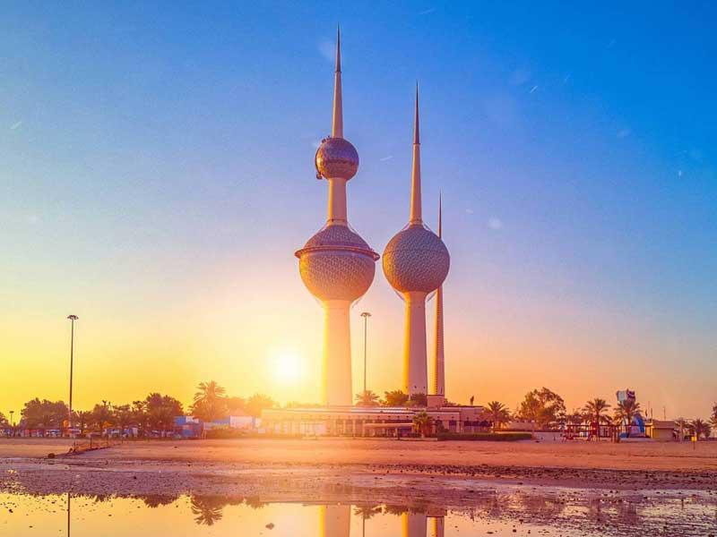 طقس حار وغائم