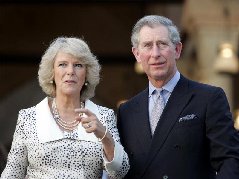 الأمير تشارلز مع زوجتى كاميلا