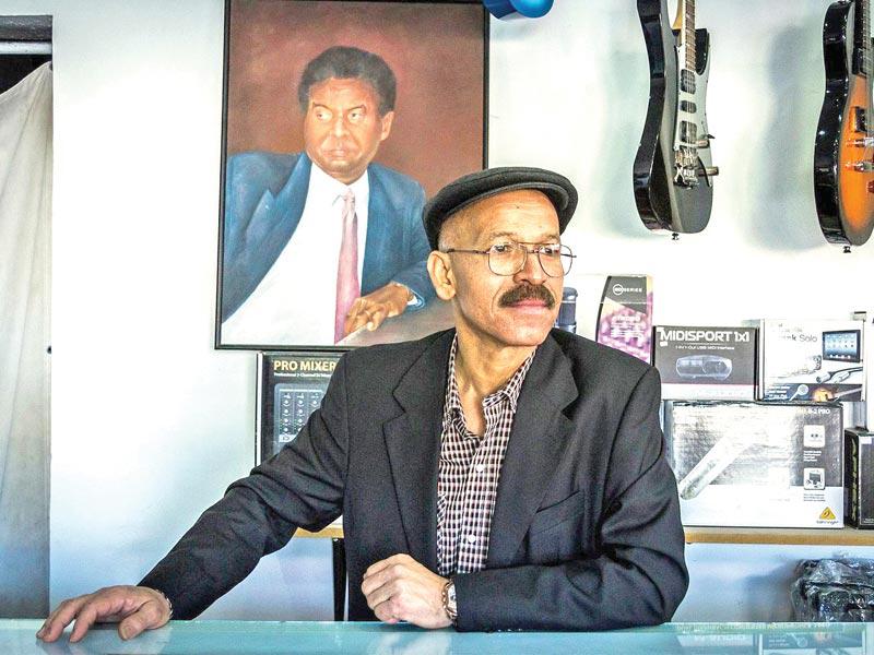 الفنان سلمان زيمان