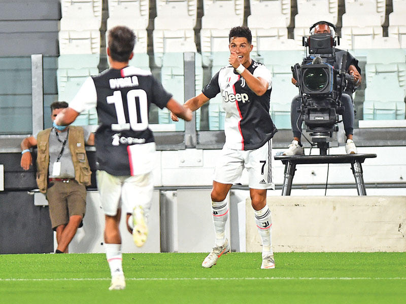 رونالدو وديبالا نجما يوفنتوس