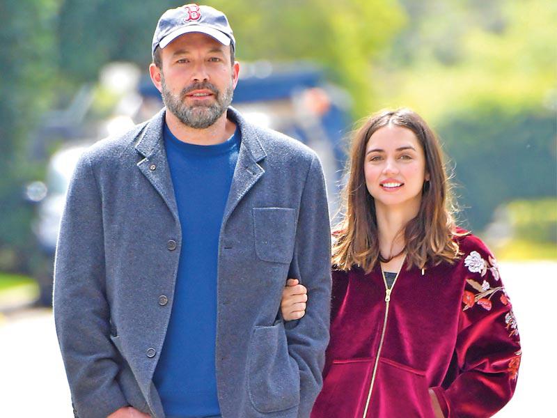 النجم العالمي ​بن أفليك​ مع صديقته النجمة ​آنا دي أرماس