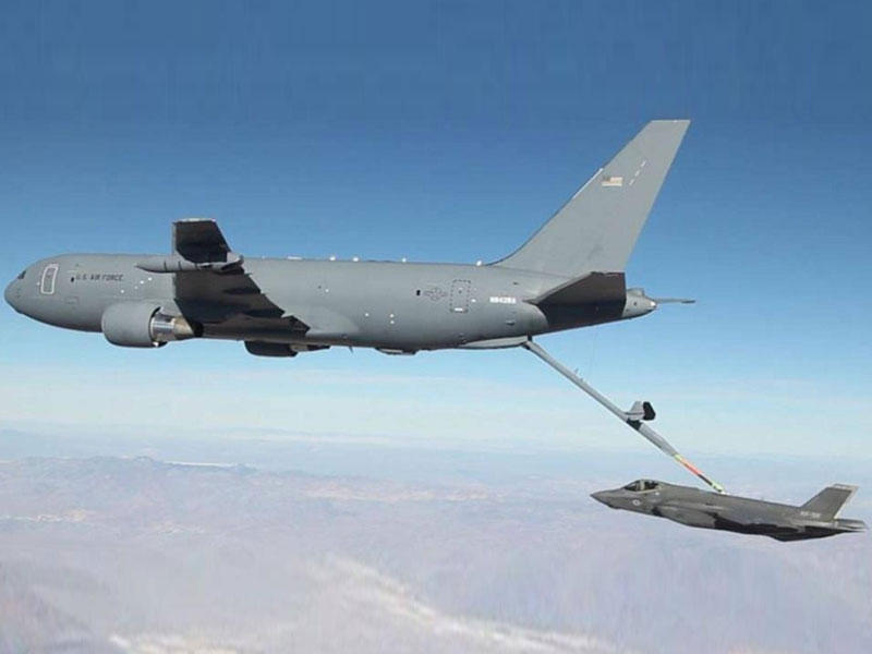 إسرائيل تشتري ناقلات وقود