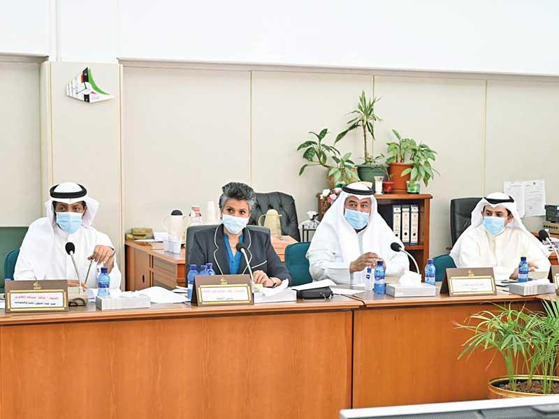 جانب من اجتماع «المالية» الأسبوع الماضي