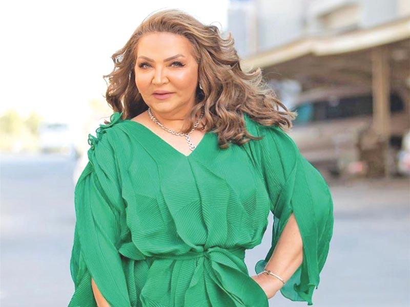 الفنانة طيف