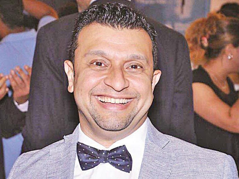 الفنان والمخرج نصار النصار