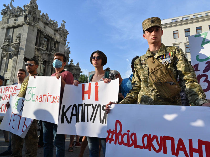 وقف النار في أوكرانيا يدخل يومه الثاني