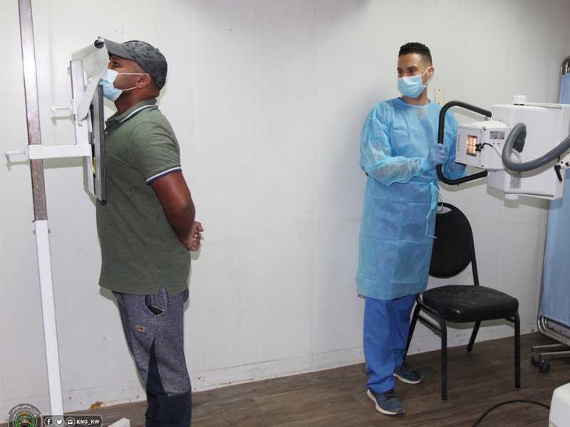 جانب من الخدمات المقدمة للمرضى بالمستشفى الميداني 