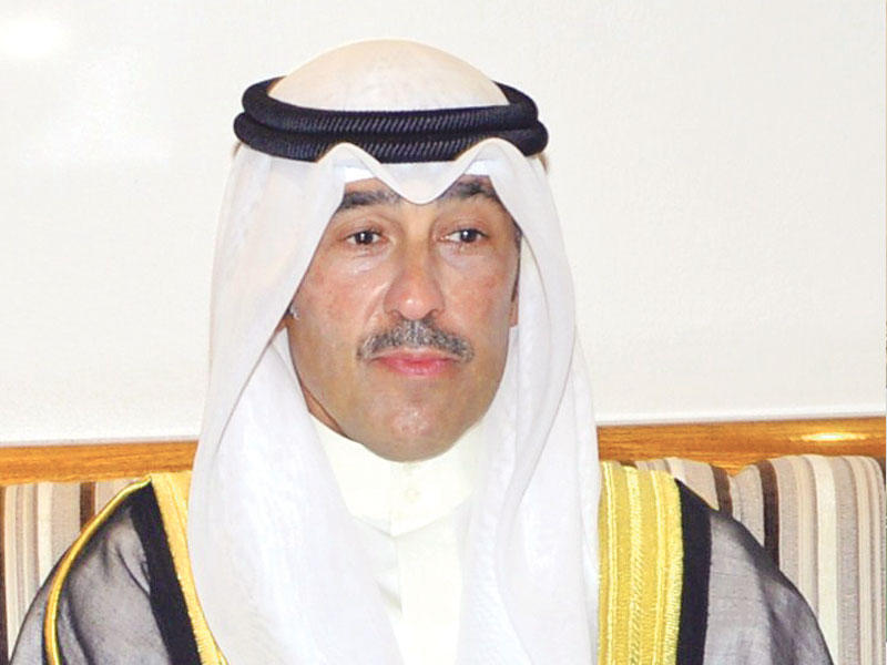 محافظ الأحمدي الشيخ فواز الخالد 