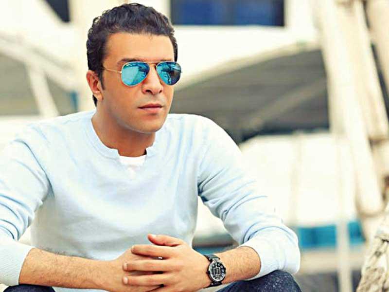  الفنان مصطفى كامل