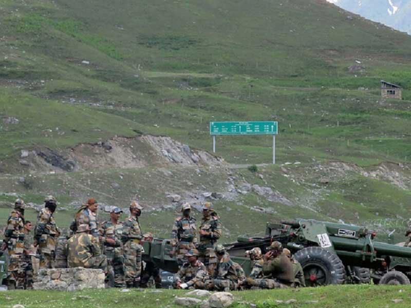  ممثلي الجيش الهندي يصرّون على انسحاب القوات الصينية من خط الحدود الفعلي في لاداخ الشرقية