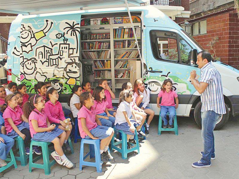 مكتبة متنقلة تابعة لمعهد «غوتة» في القاهرة