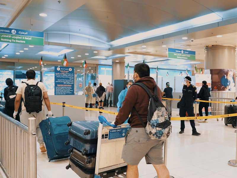 عودة الحركة للرحلات التجارية (أرشيف)