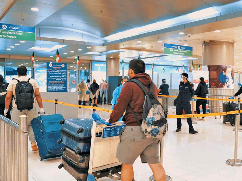 عودة الحركة للرحلات التجارية -أرشيف