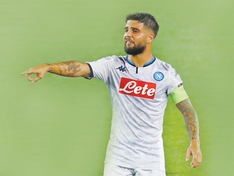 لورينزو إنسيني قائد نابولي الإيطالي