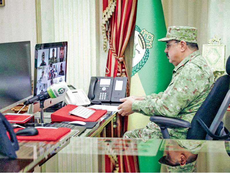 وكيل الحرس الوطني الفريق الركن هاشم الرفاعي يلقي كلمته خلال استئناف الدورة