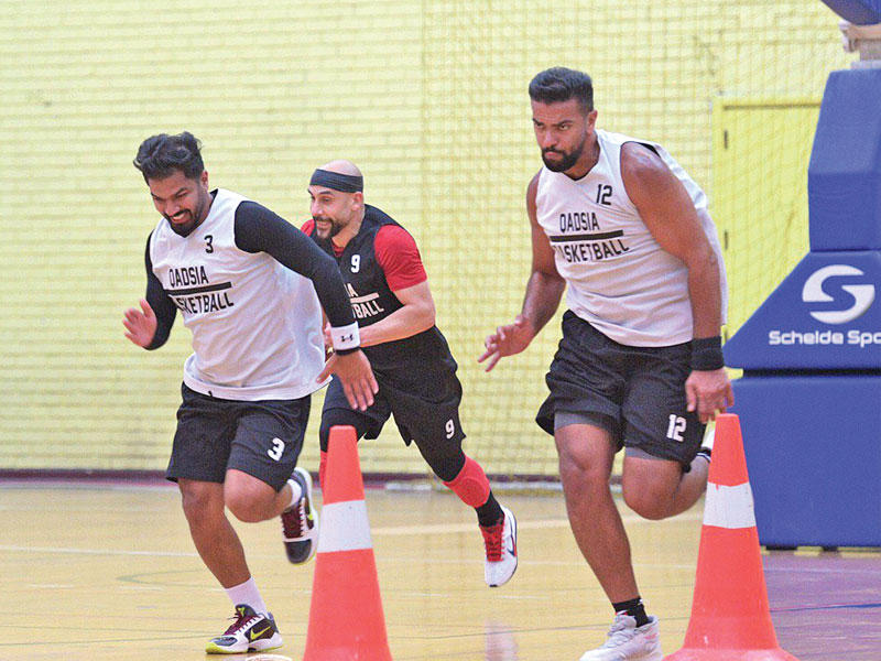 تدريب لاعبي كرة السلة بنادي القادسية 