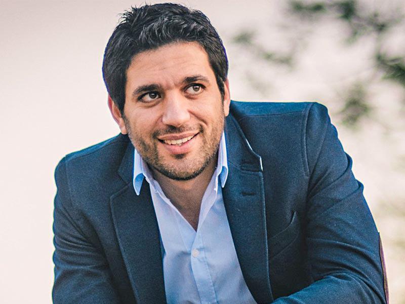 الفنان حسن الرداد