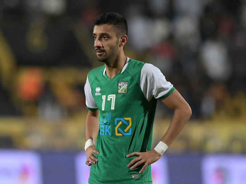 نجم الفريق الاول لكرة القدم بالنادي العربي علي خلف