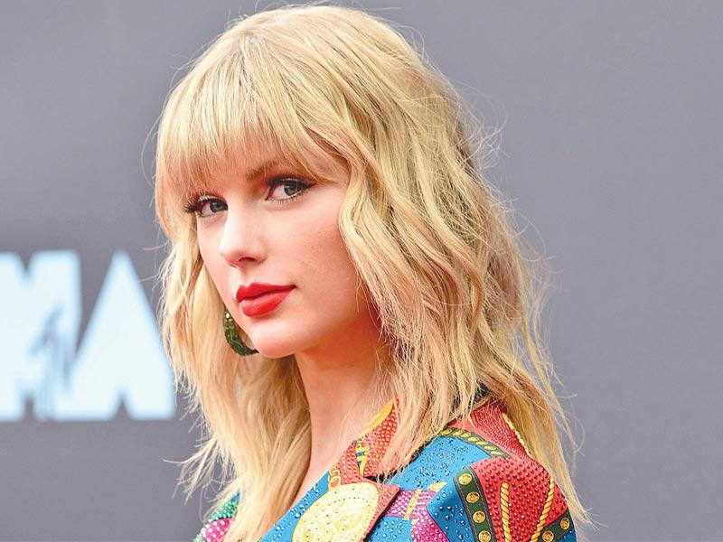 المغنية الأميركية تايلور سويفت