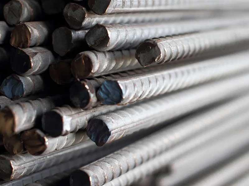 وفاة رضيع نتيجة اختراق عود حديد لرأسه