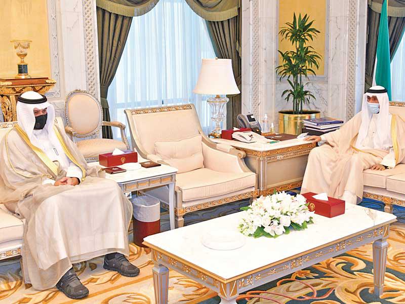 نائب الأمير مستقبلاً أنس الصالح أمس