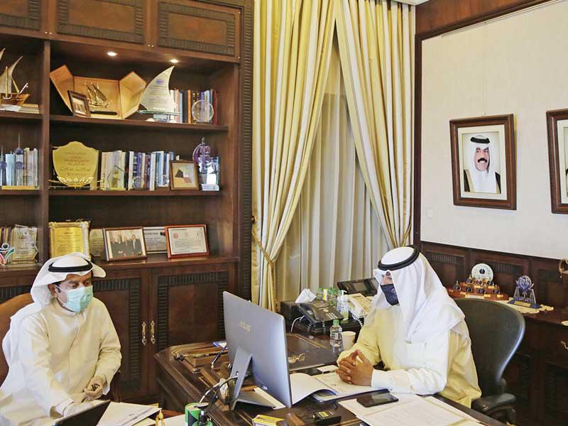  نائب وزير الخارجية خالد الجارالله خلال الاتصال الافتراضي مع السفير الإيراني أمس