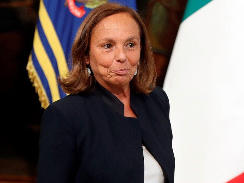 وزيرة الداخلية الإيطالية لوتشانا لامورغيزي 