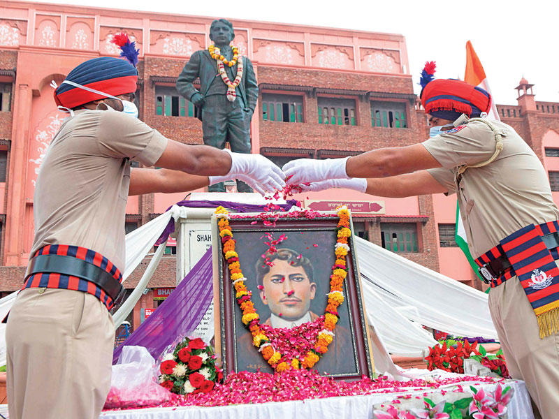 مقتل 3 شرطيين بهجوم في كشمير الهندية