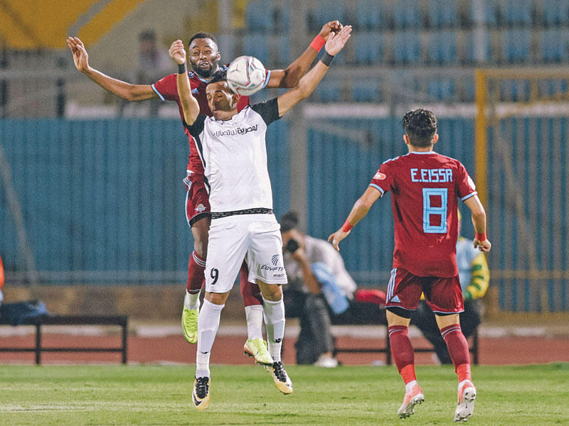 جانب من مباراة بيراميدز وطلائع الجيش